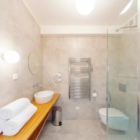 Otel Wellness Hotel Lovcenka