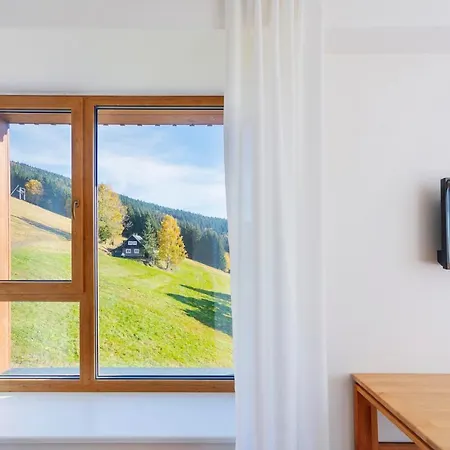 Wellness Hotel Lovcenka 3*