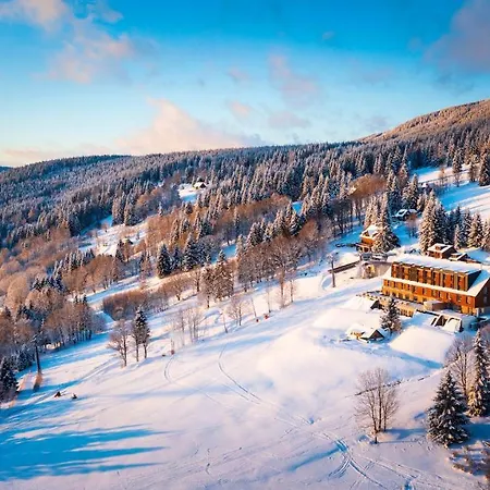Wellness Hotel Lovcenka 3* Rokytnice nad Jizerou