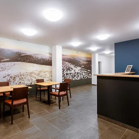 Wellness Hotel Lovcenka Hotell